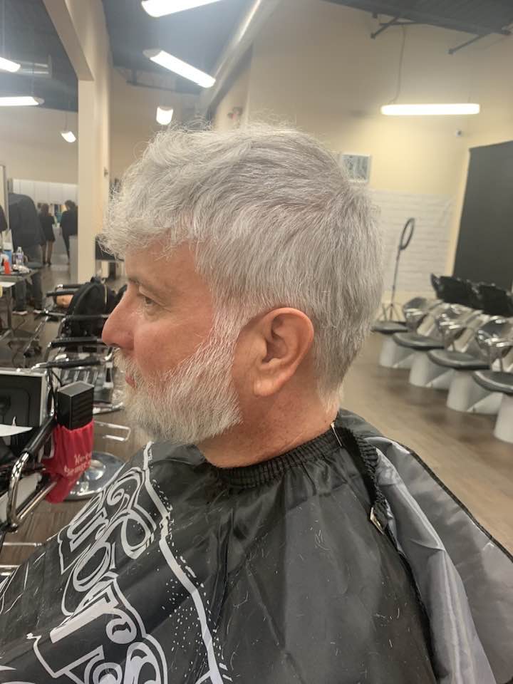 Classic trim with beard shaping